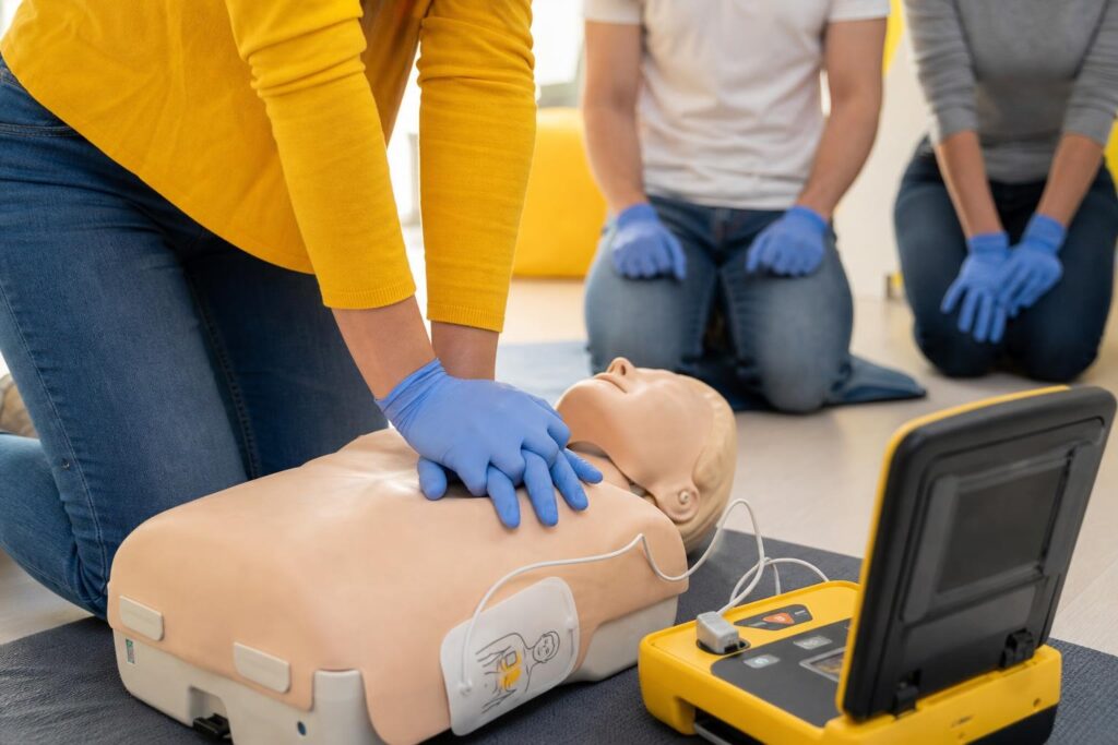 Formación Inicial en Reanimación Cardiopulmonar, Soporte Vital Básico Y Desfibrilación Externa Automatizada (Cantabria)