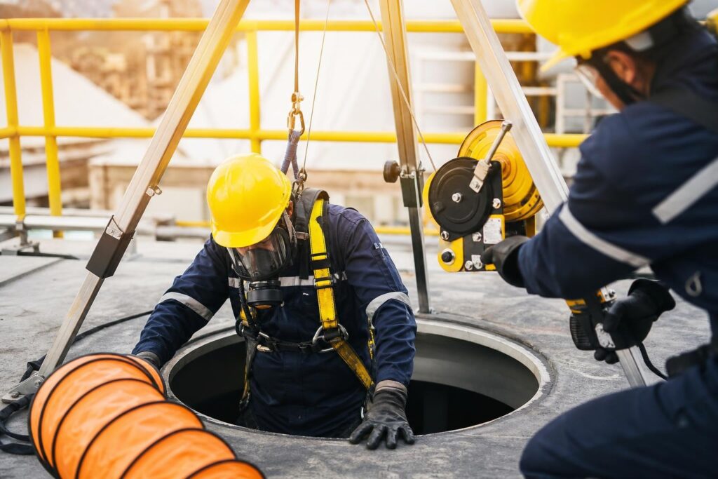 Capacitación para trabajos en Espacios Confinados (Teórico - Práctica)
